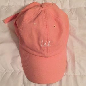 LIT hat 🔥
